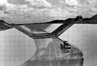 Irrigation feeder canal